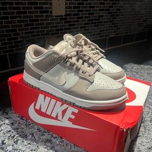 Nike Wmns Dunk Low 'Moon Fossil'